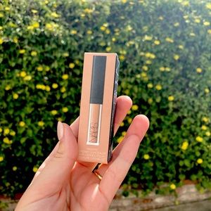 Nars mini radiant creamy concealer in Honey